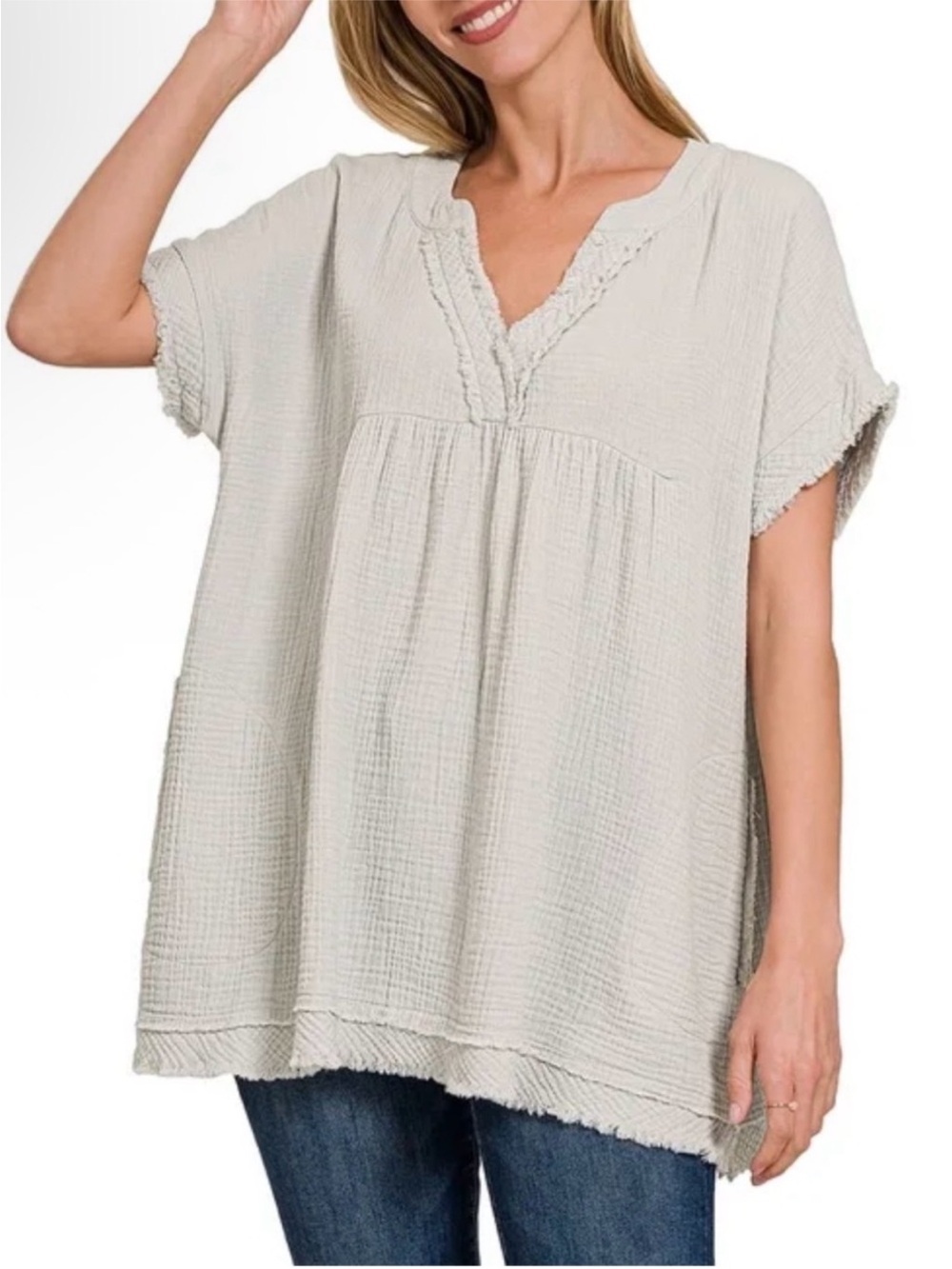 Zenana Outfitters Relaxed Gauze V-Neck Tunic in Light Sage